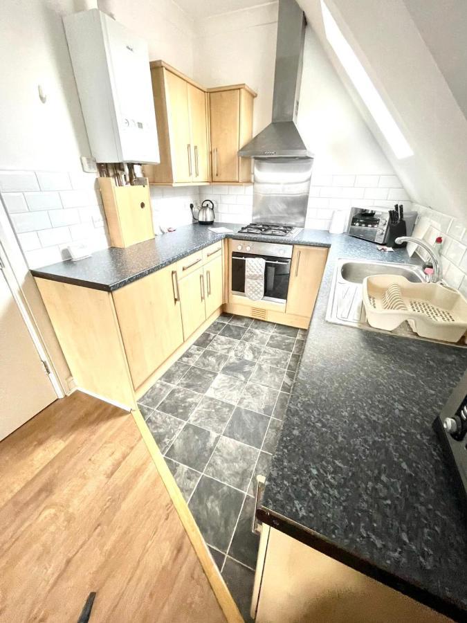 Koala & Tree - 2 Bedroom In City Centre - Short Lets & Serviced Accommodation Cambridge Екстер'єр фото