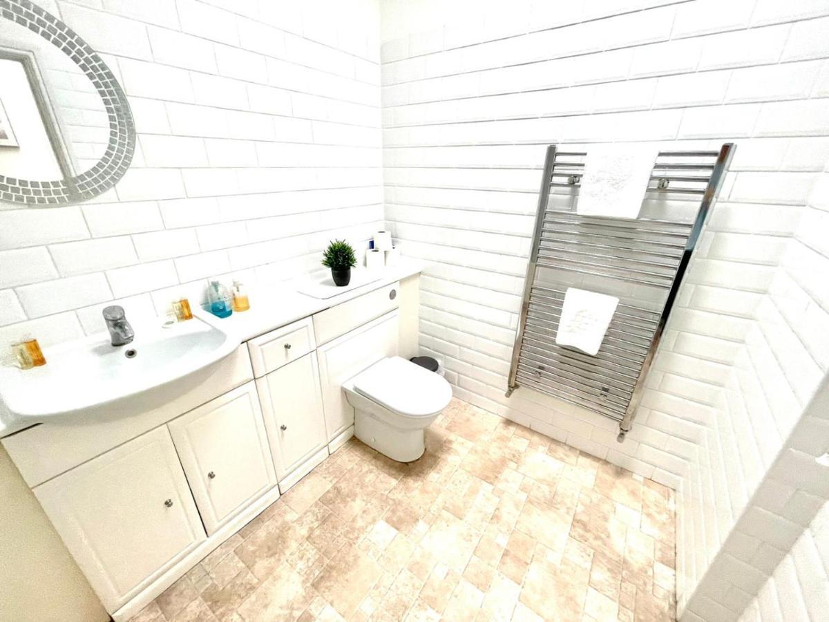 Koala & Tree - 2 Bedroom In City Centre - Short Lets & Serviced Accommodation Cambridge Екстер'єр фото