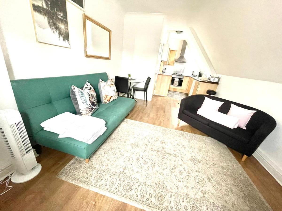 Koala & Tree - 2 Bedroom In City Centre - Short Lets & Serviced Accommodation Cambridge Екстер'єр фото